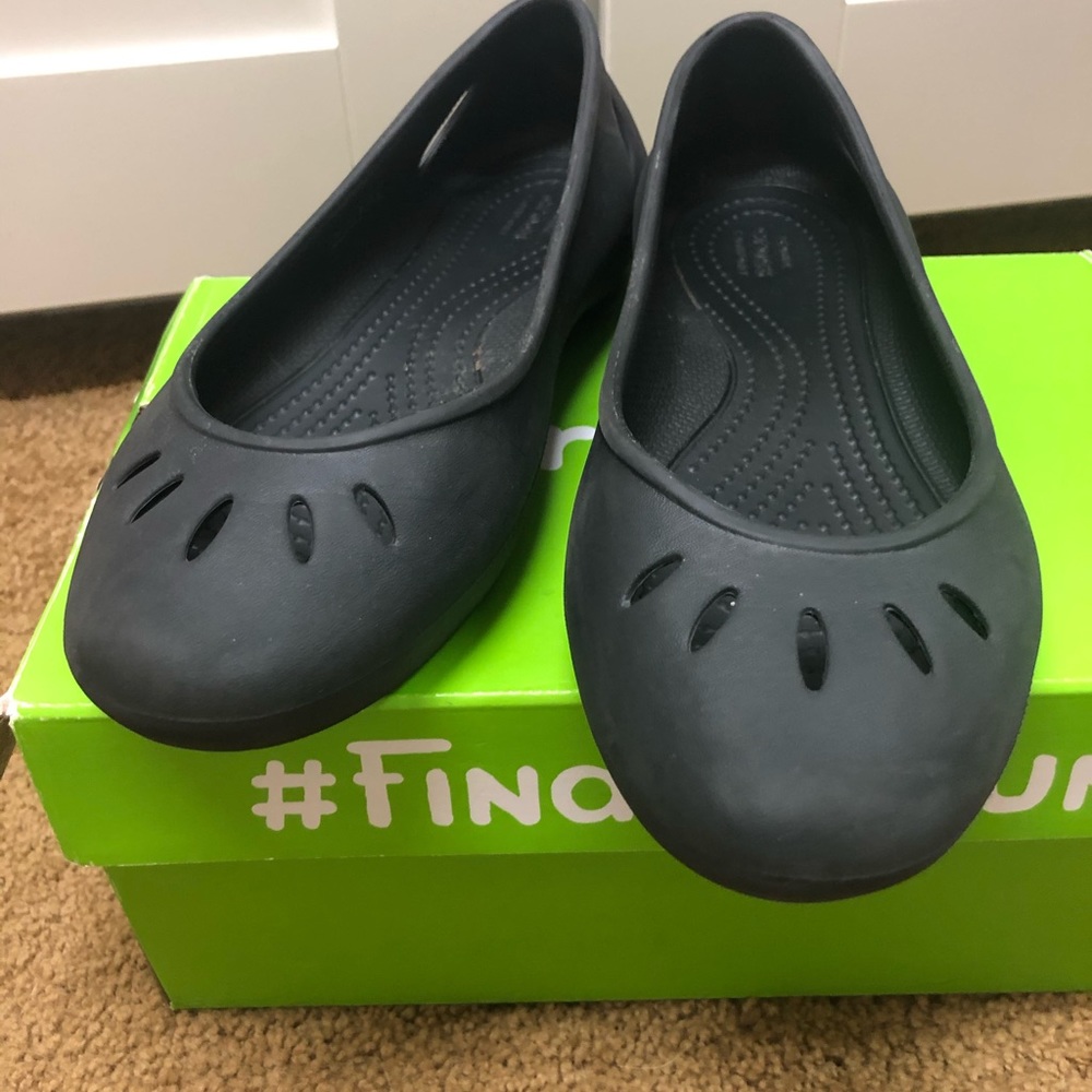 Black flats